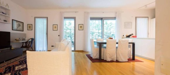 3 rooms Apartment in Genoa, Italy No. 83155 8