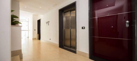 3 rooms Apartment in Genoa, Italy No. 83155 41