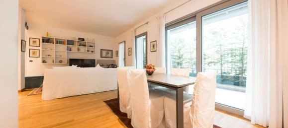 3 rooms Apartment in Genoa, Italy No. 83155 10