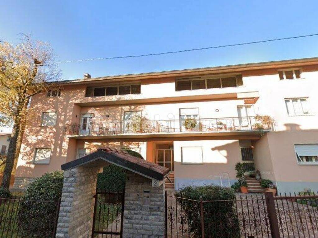 6 bedrooms Apartment in Almenno San Salvatore, Italy No. 62301