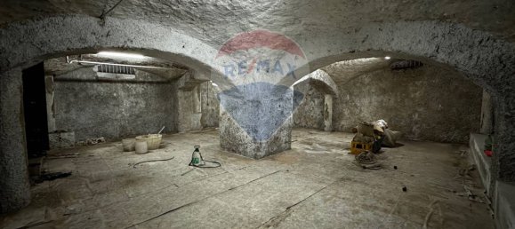 348m² Commercial property in Casagiove, Italy No. 160895 17