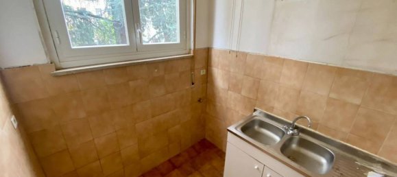 3 rooms Apartment in Vercelli, Italy No. 362968 3