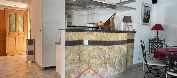 5 bedrooms Villa in Puget-sur-Argens, France No. 291196 9