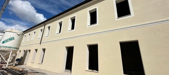 3-Zimmer Doppelhaus in Campi Bisenzio, Italy, Nr. 10832 23