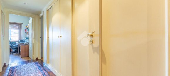 3 bedrooms Apartment in Rome, Italy No. 380995 23