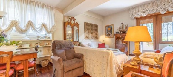 3 bedrooms Apartment in Rome, Italy No. 380995 9