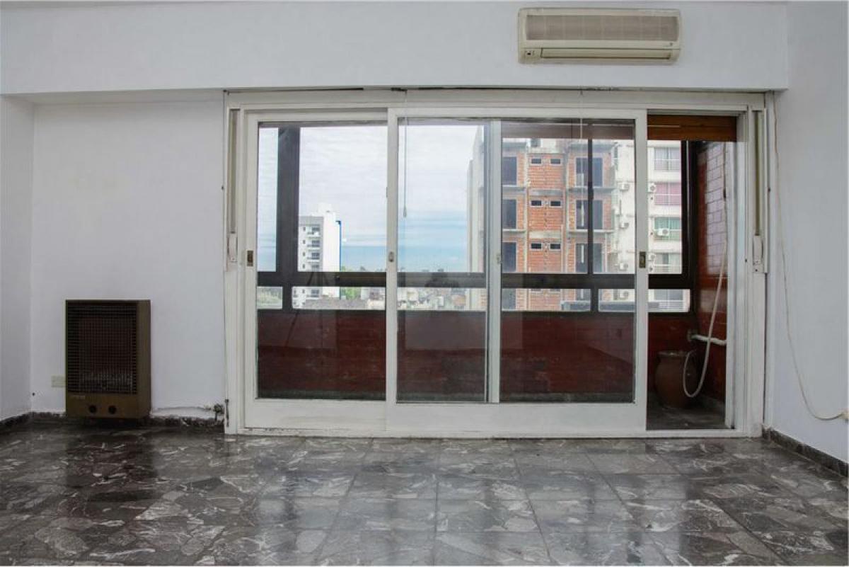 2 bedrooms Apartment in Tres de Febrero, Argentina No. 16548