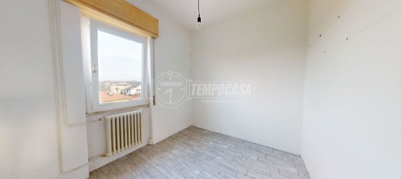 Apartamento de 2 dormitorios en Vedano Olona, Italy No. 141288 6