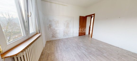 Apartamento de 2 dormitorios en Vedano Olona, Italy No. 141288 12