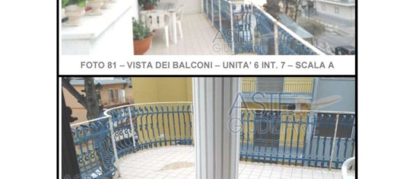 12-salle Appartement à Naples, Italy No. 12336 3