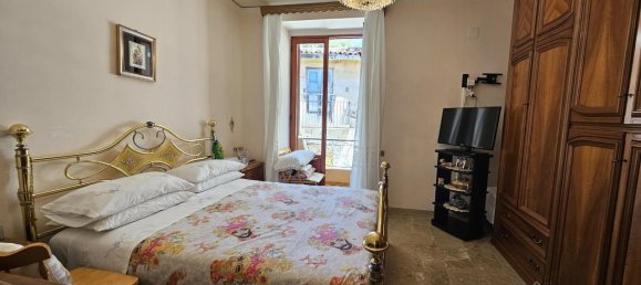 2-salle Appartement à Messina, Italy No. 160451 17