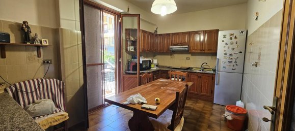 2-salle Appartement à Messina, Italy No. 160451 13