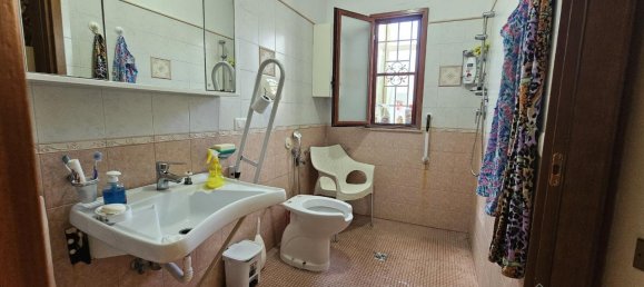 2-salle Appartement à Messina, Italy No. 160451 11