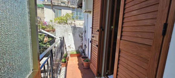 2-salle Appartement à Messina, Italy No. 160451 3
