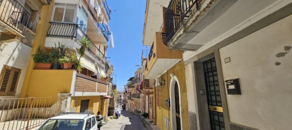 2-salle Appartement à Messina, Italy No. 160451 19