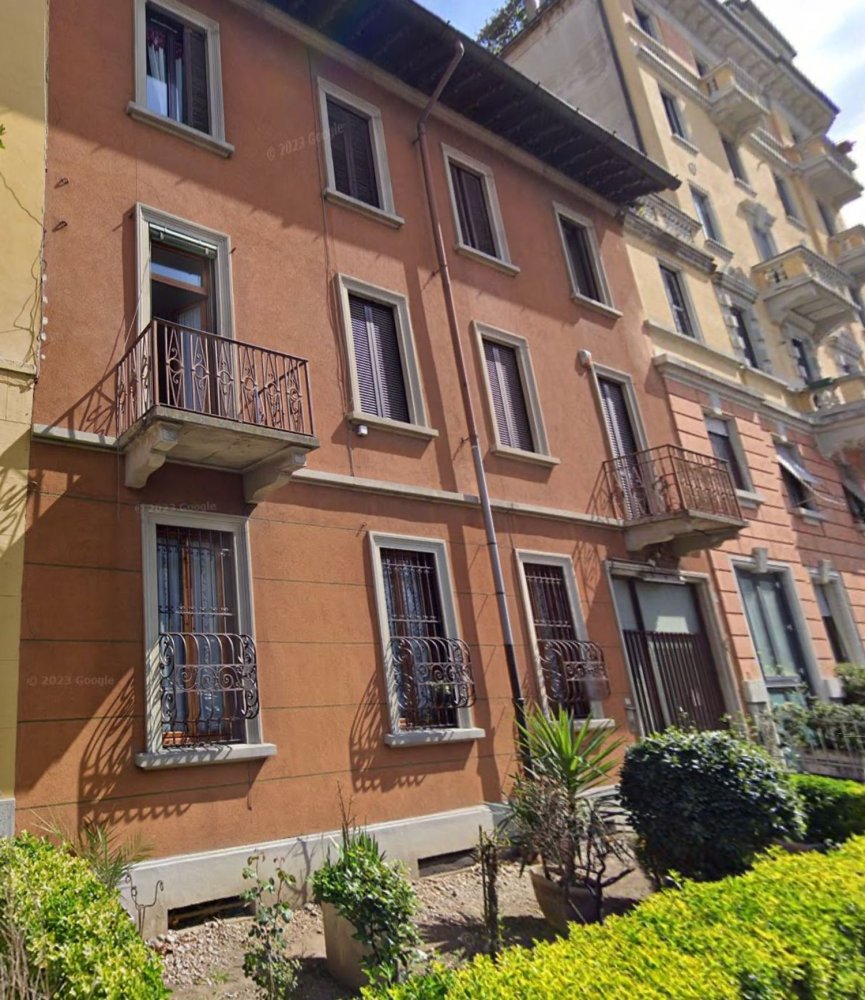 2-salle Penthouse à Milan, Italy No. 240325