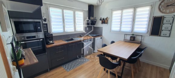 Villa de 6 dormitorios en Lanester, France No. 99831 3