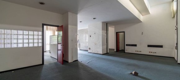 4 rooms Apartment in Turin, Italy No. 211901 28