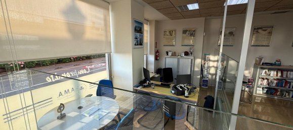 Gewerbliche Immobilie in Gijon, Spain 363m², Nr. 149772 2