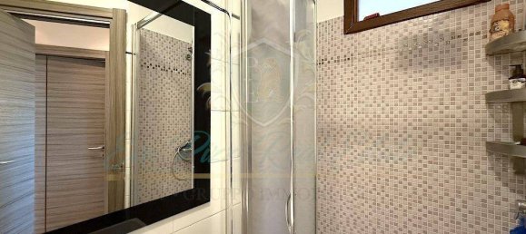 2 Schlafzimmer Wohnung in San Martino in Strada, Italy, Nr. 264160 12