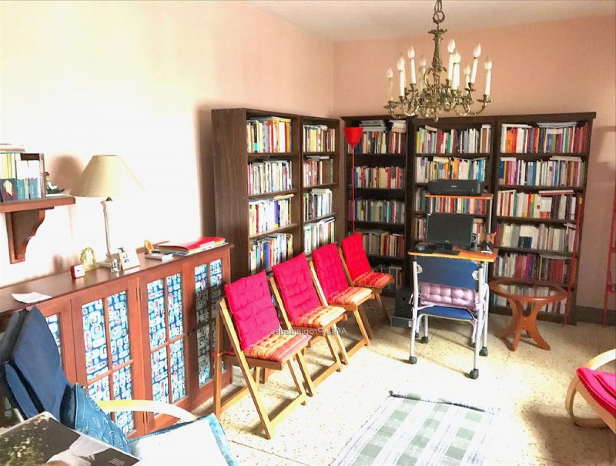 3 bedrooms Apartment in Montevideo, Uruguay No. 7072