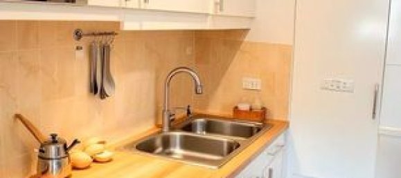 Studio in Puteaux, France No. 310089 2