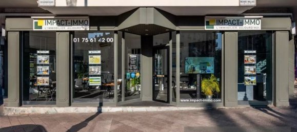 Studio in Puteaux, France No. 310089 5