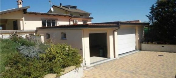 3-salle Villa à Chignolo Po, Italy No. 75387 31