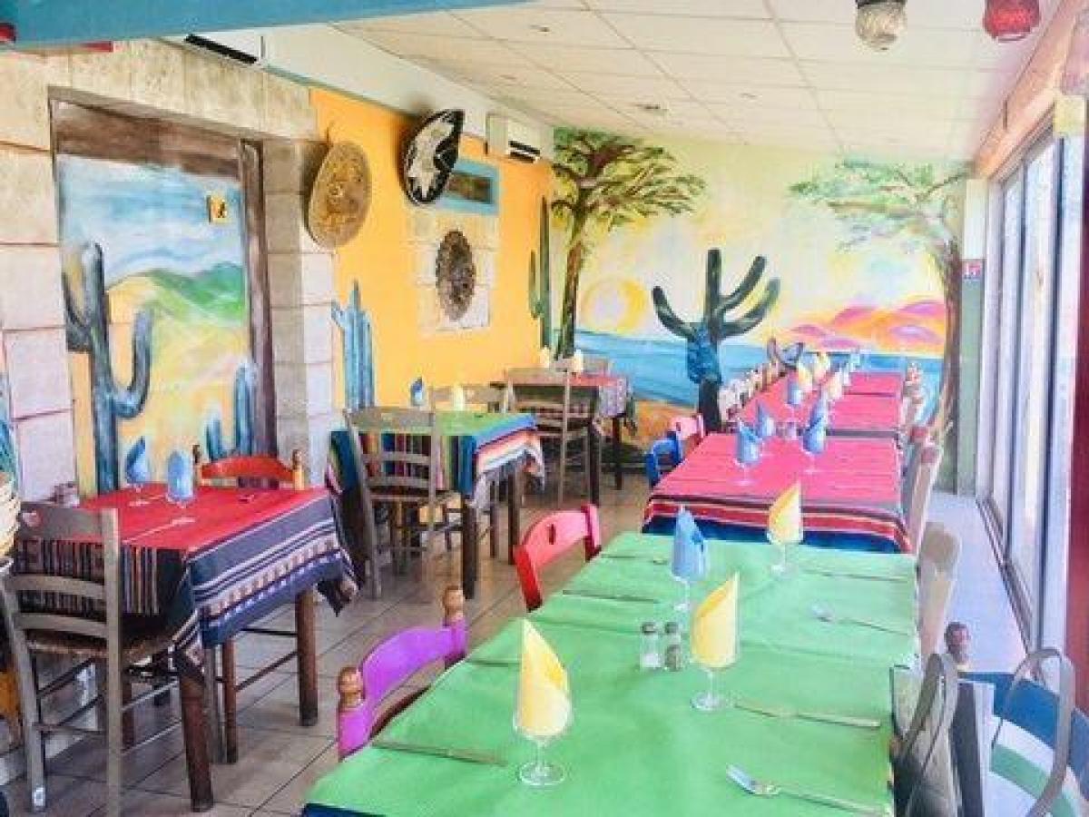 160m² Office in Frejus, France No. 17145