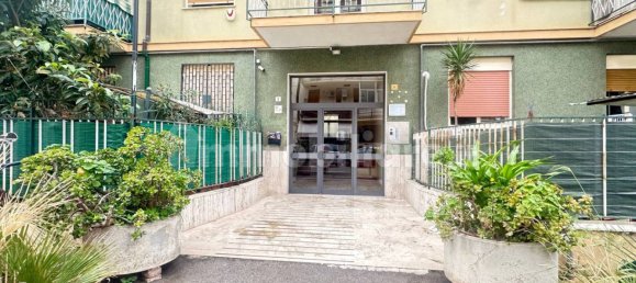 3 bedrooms Apartment in Palermo, Italy No. 191859 2