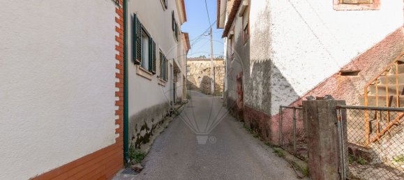 Дом с 4 спальнями в Алмалагеш, Португалия № 178354 2