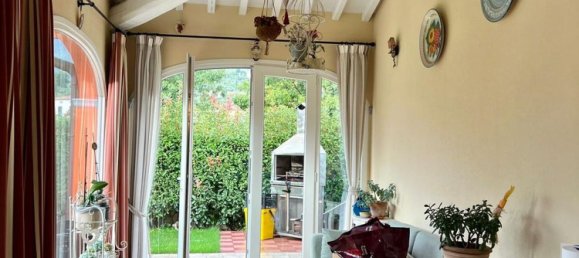 6 rooms Villa in Pistoia, Italy No. 219136 2