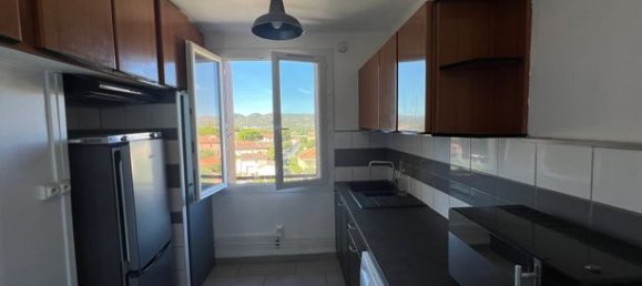 3 Schlafzimmer Wohnung in Peyrolles-en-Provence, France, Nr. 311196 6