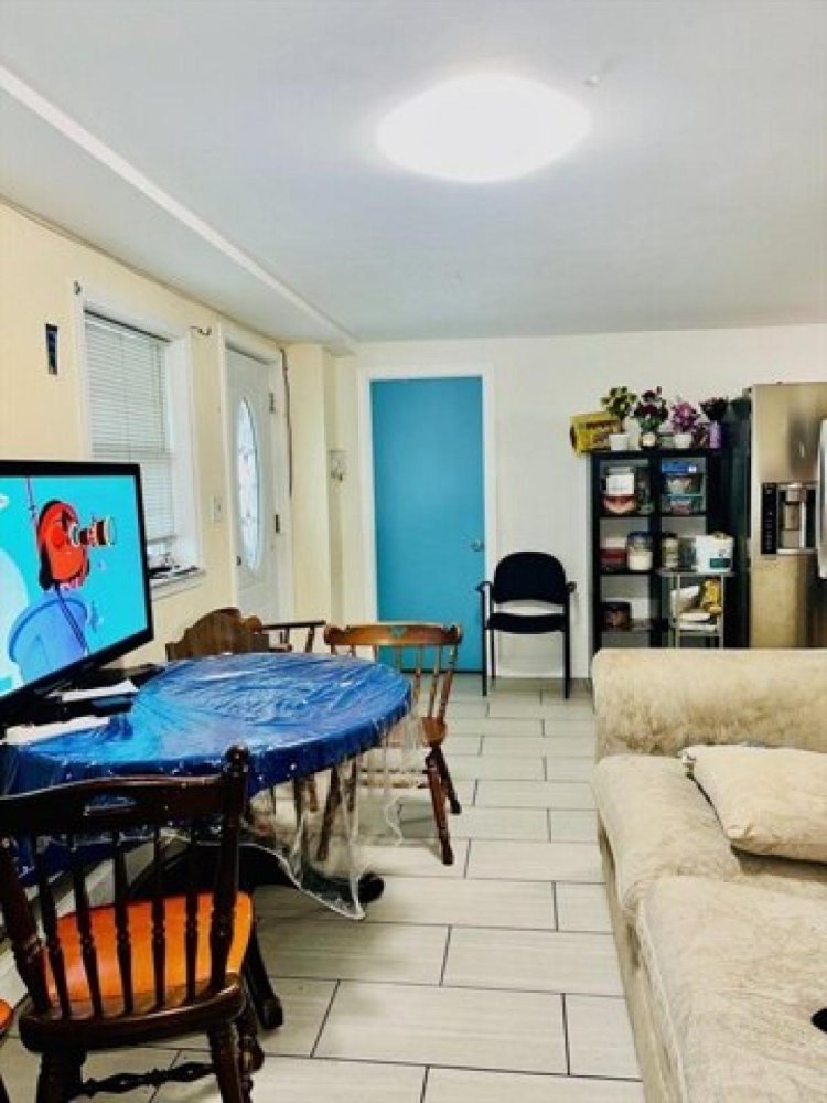 2 Schlafzimmer Haus in Boston, USA, Nr. 383597