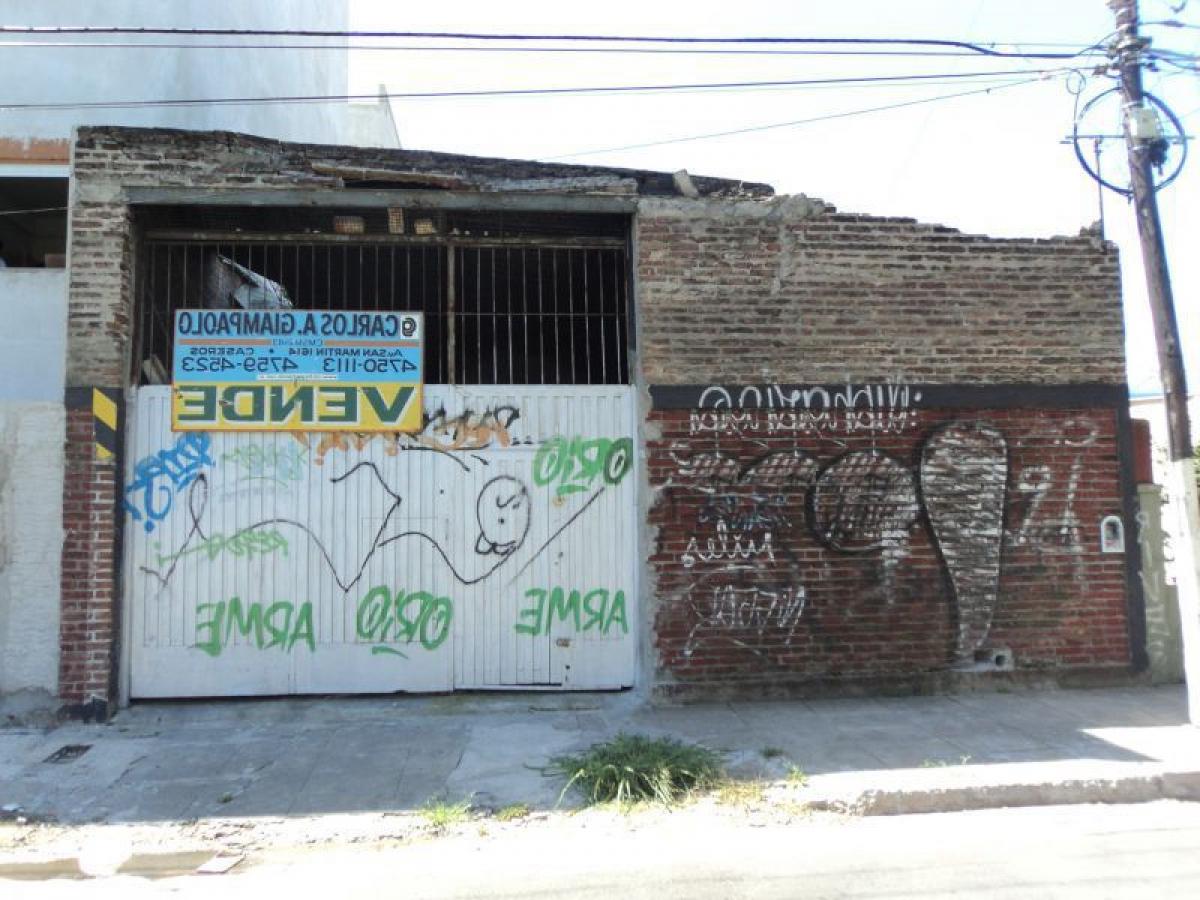  Land in Tres de Febrero, Argentina No. 43684