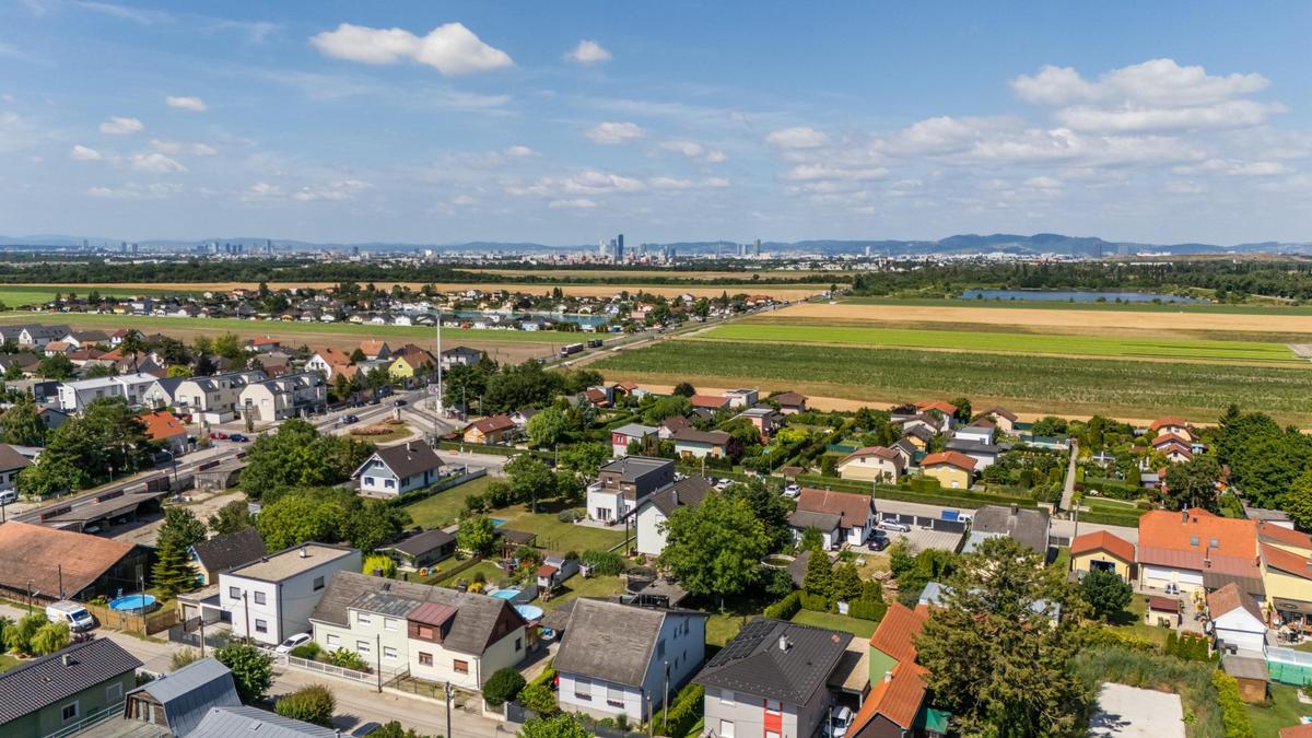 3 rooms House in Enzesfeld-Lindabrunn, Austria No. 194555