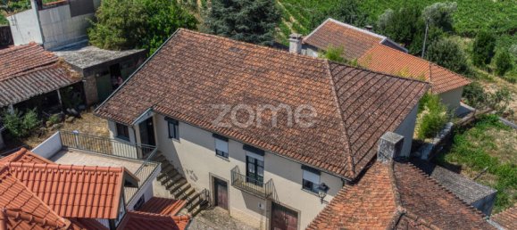 9 bedrooms Castles in Favaios, Portugal No. 249438 2