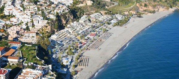 5 Schlafzimmer Haus in Nerja, Spain, Nr. 133635 2