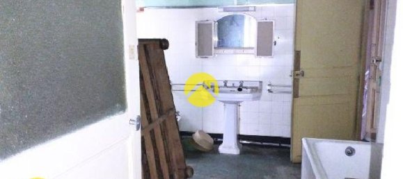 5 bedrooms Apartment in Vic-sur-Cere, France No. 202075 5