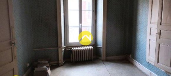 5 bedrooms Apartment in Vic-sur-Cere, France No. 202075 3