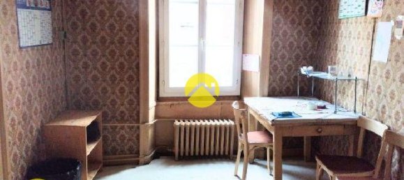 5 bedrooms Apartment in Vic-sur-Cere, France No. 202075 4