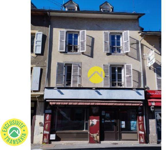 5 bedrooms Apartment in Vic-sur-Cere, France No. 202075