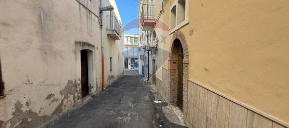 3 bedrooms Apartment in Grassano, Italy No. 337781 17