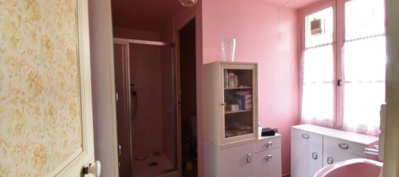 1 bedroom House in Dampierre-sous-Bouhy, France No. 270044 5