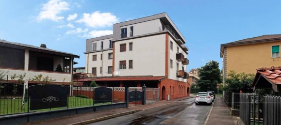 Apartamento de 2 habitaciónes en Buccinasco, Italy No. 37714 2