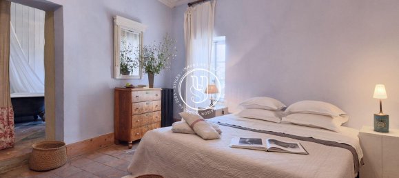 11 bedrooms Castles in Uzes, France No. 309117 11