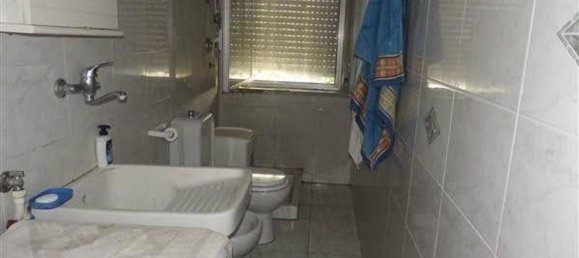 5 rooms Apartment in Lentini, Italy No. 252000 2