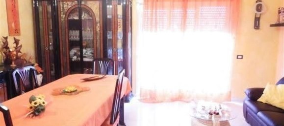 5 rooms Apartment in Lentini, Italy No. 252000 4