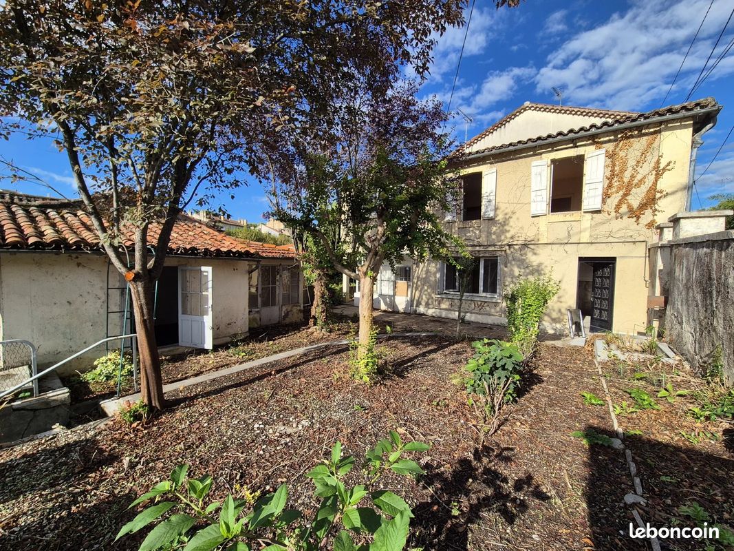 3 Schlafzimmer Haus in Auch, France, Nr. 343223