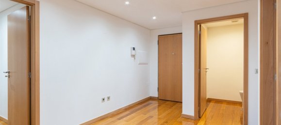 4 Schlafzimmer Wohnung in Vila Nova de Gaia, Portugal, Nr. 114023 9